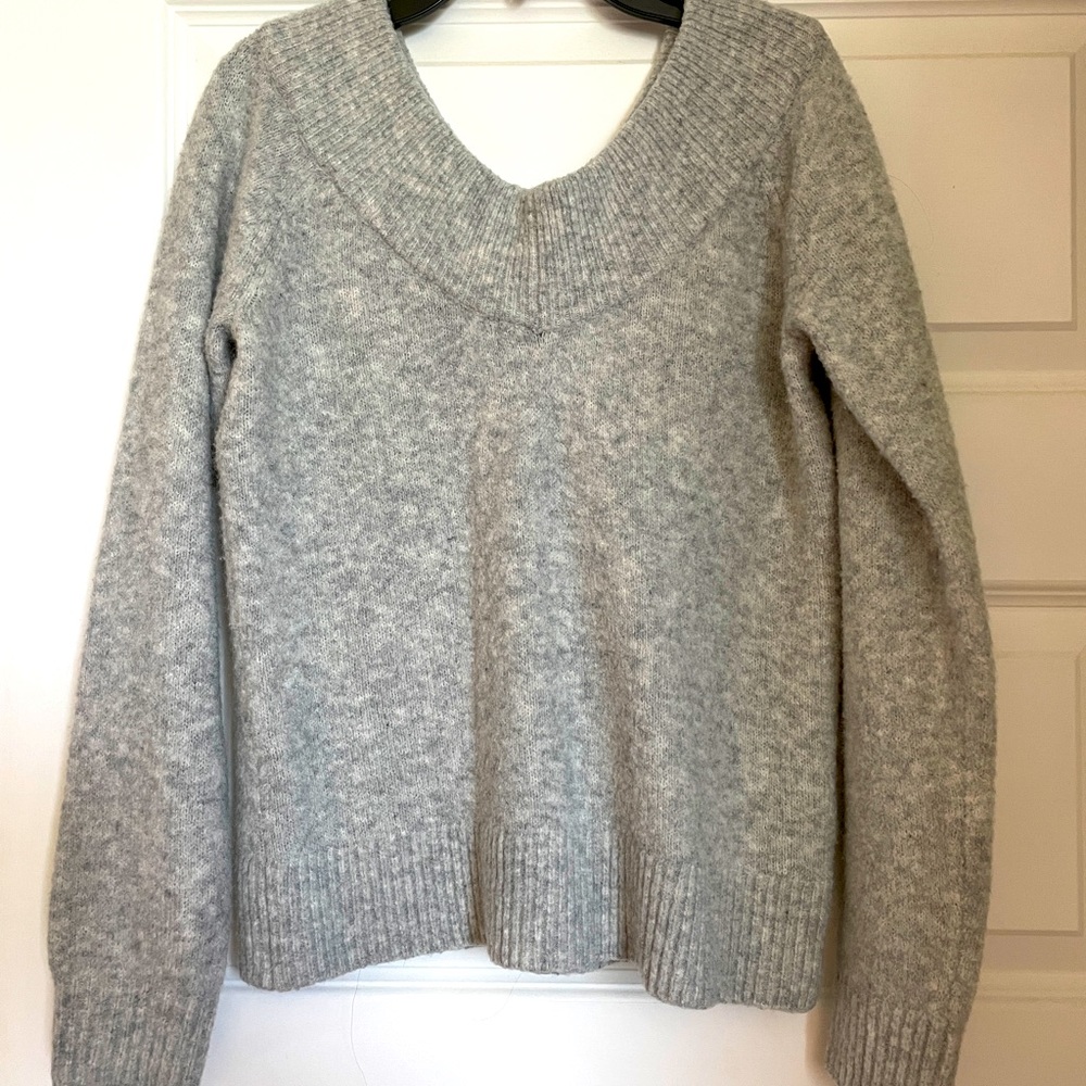 Women’s gray sweater! Size small!